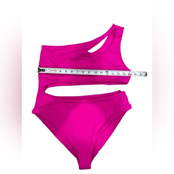 NWOT Lulus Sun Bound Fuchsia Cutout One-Shoulder One-Piece Swimsuit, Size XL - Picture 4 of 9